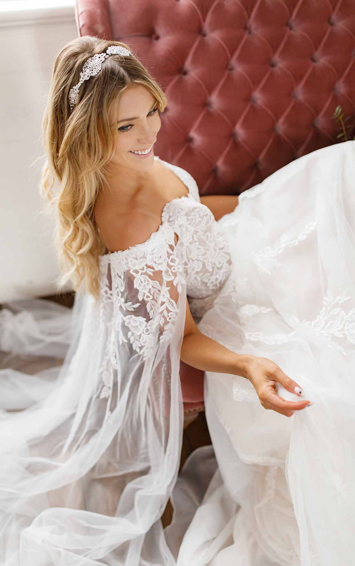 7469+, Stella York, Glamorous Plus Size Lace Column Wedding Dress with  Spaghetti Straps